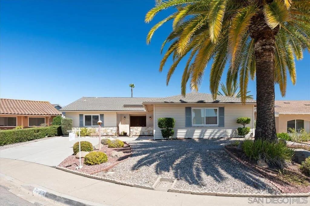 Photo of 16620 San Salvador Ct, San Diego, CA 92128 (MLS # 260015655)