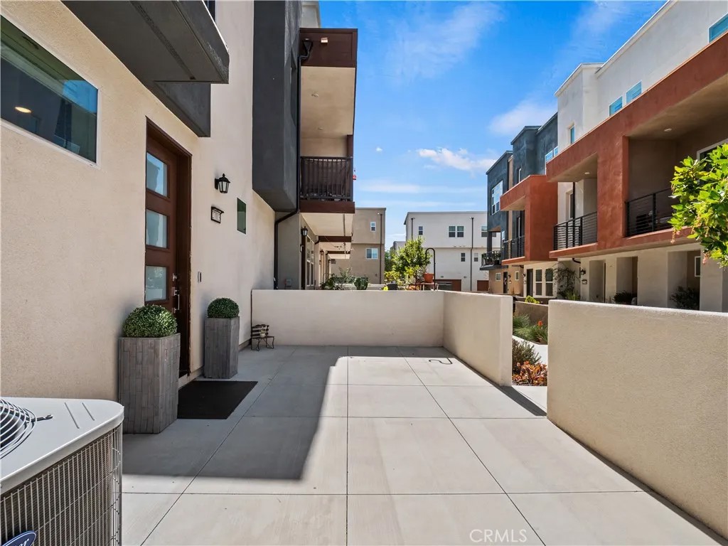 27013 Hummingbird Lane