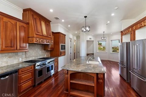 Tiny photo for 39650 Patagonia Court, Temecula, CA 92591 (MLS # SR25247016)