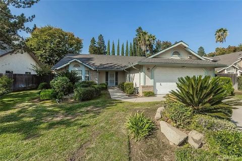 Photo of 6447 N Vagedes Ave, Fresno, CA 93711 (MLS # FR25252031)