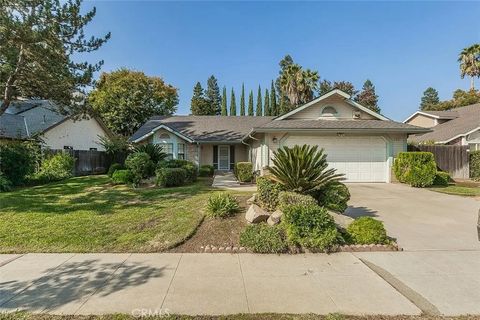 Tiny photo for 6447 N Vagedes Ave, Fresno, CA 93711 (MLS # FR25252031)