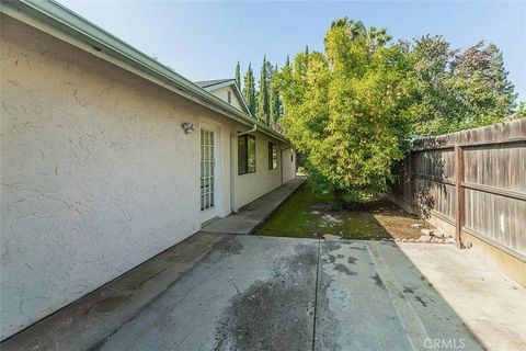 Tiny photo for 6447 N Vagedes Ave, Fresno, CA 93711 (MLS # FR25252031)