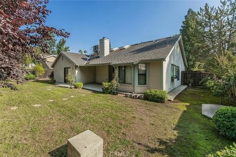 Tiny photo for 6447 N Vagedes Ave, Fresno, CA 93711 (MLS # FR25252031)