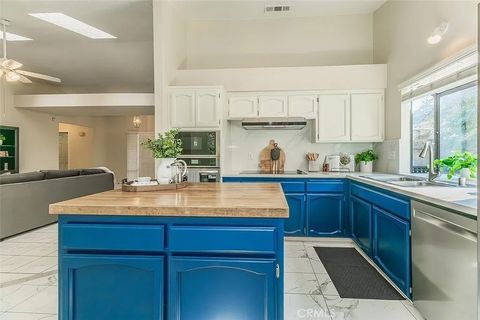 Tiny photo for 6447 N Vagedes Ave, Fresno, CA 93711 (MLS # FR25252031)