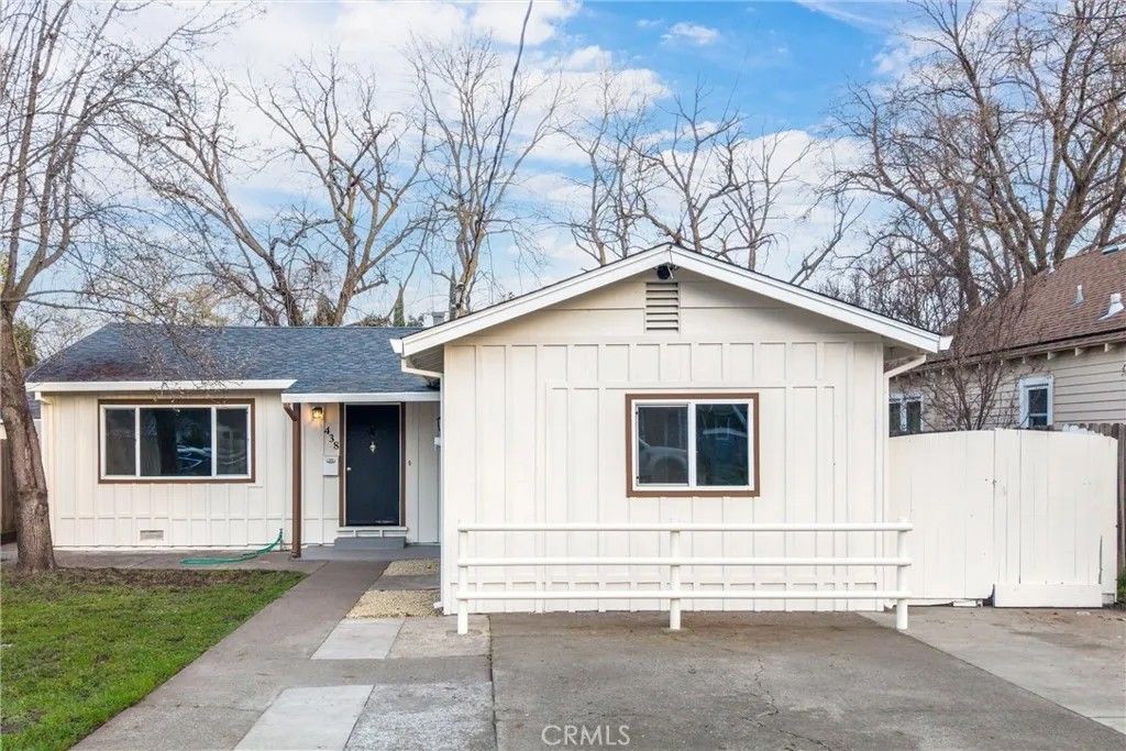 Photo of 438 W 1st Ave, Chico, CA 95926 (MLS # SN26027075)