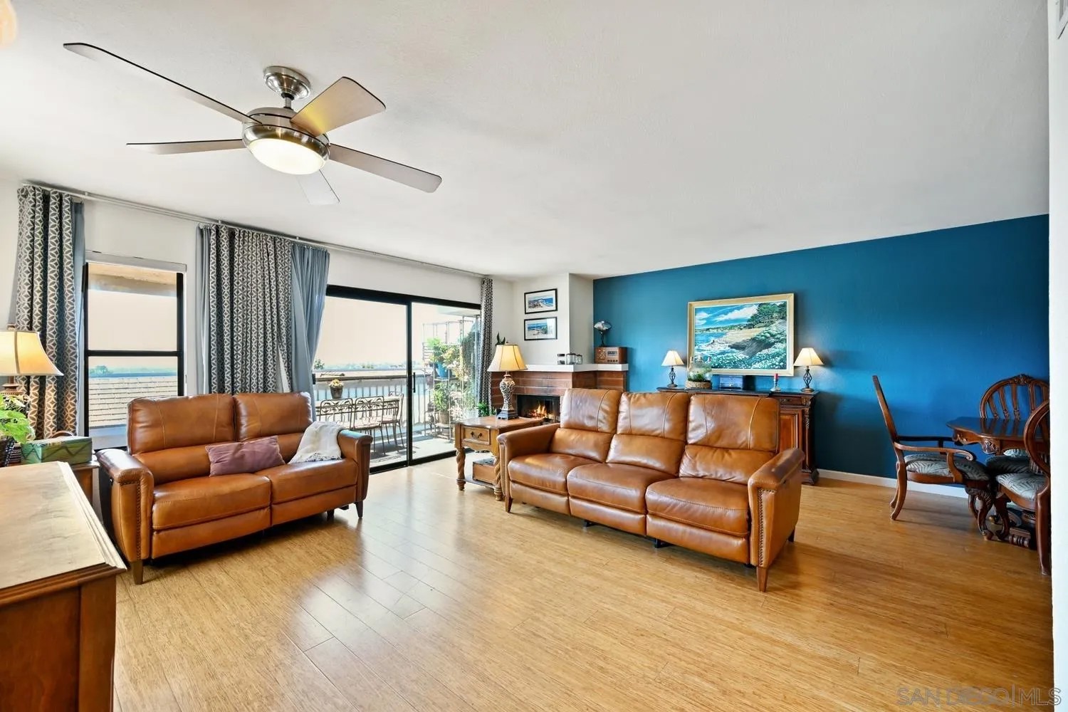 3719 Balboa Ter A
