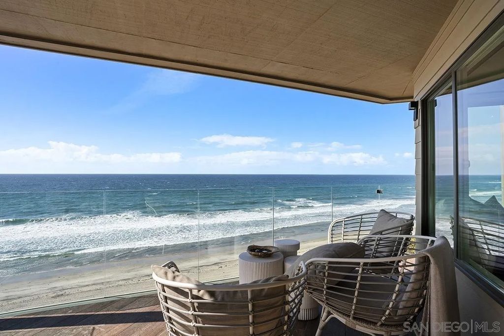Photo of 239 S Helix Ave #22, Solana Beach, CA 92075 (MLS # 250038590)