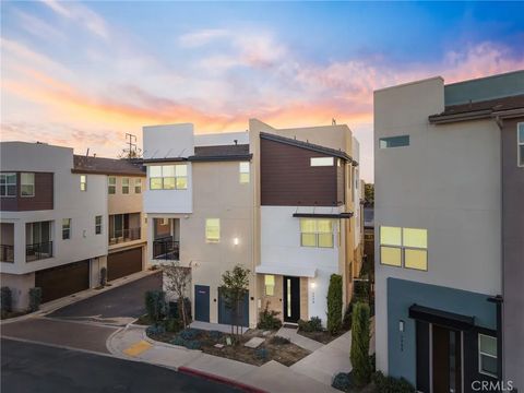 Photo of 7774 Haywood Pl, Rancho Cucamonga, CA 91730 (MLS # DW26013487)