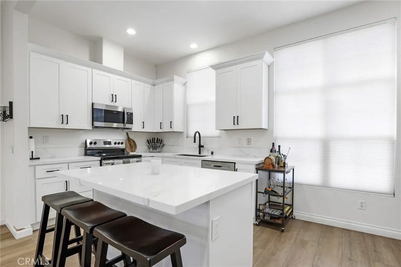 8017 E Naples