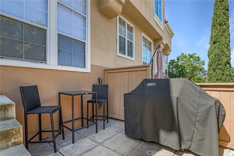 8017 E Naples