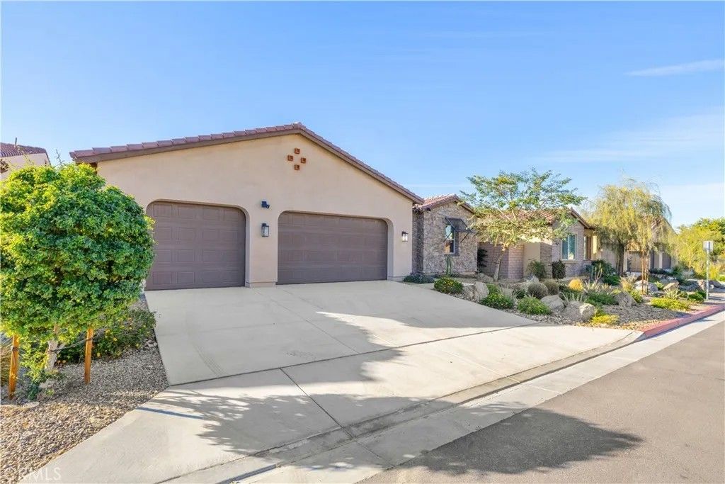 Photo of 51933 Marquis Ln, La Quinta, CA 92253 (MLS # CV26011677)
