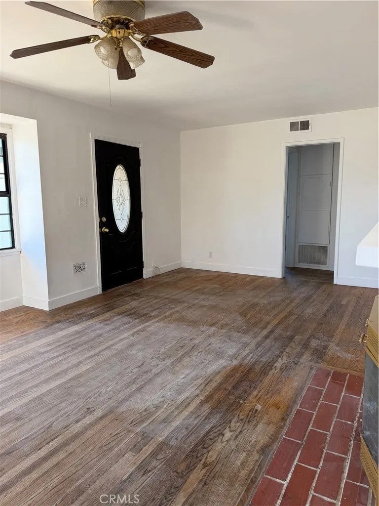 537 E Mariposa