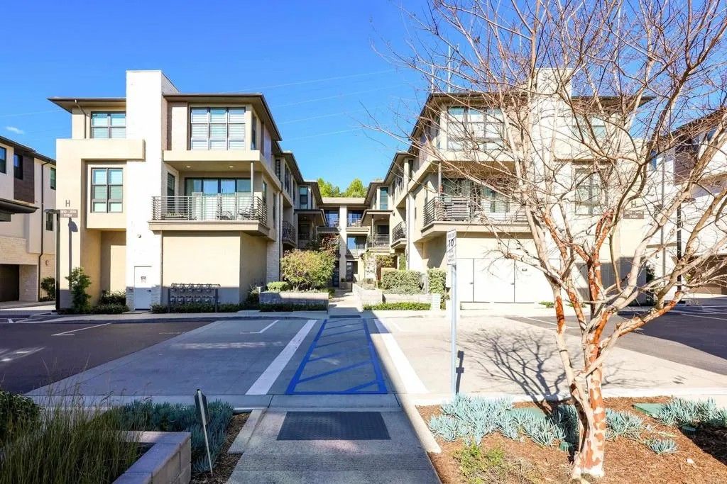 Photo of 2814 Via Alta Pl, San Diego, CA 92108 (MLS # PTP2600261)