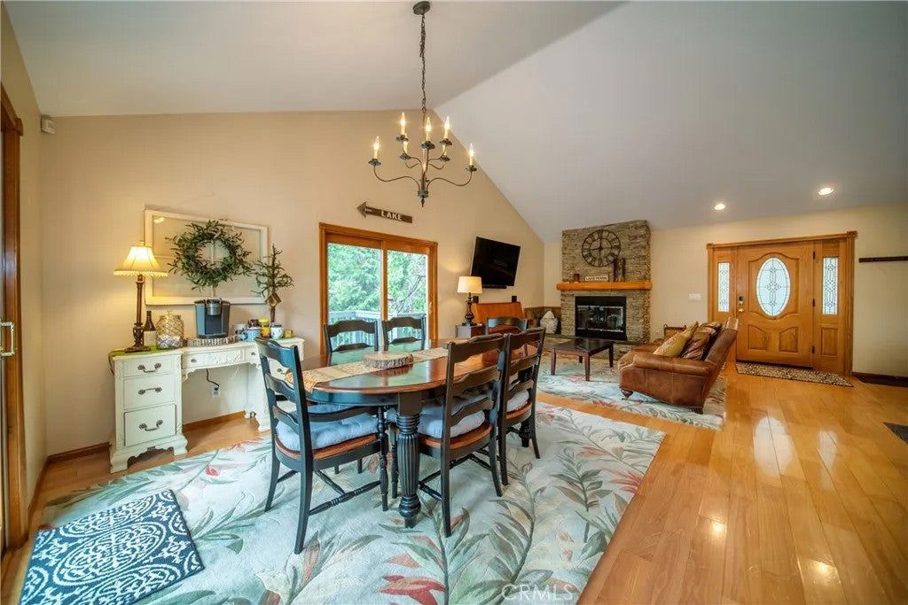 27391 Cottonwood Lane