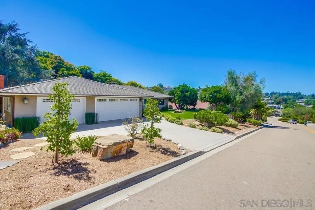 Photo of 1454 La Plaza, San Marcos, CA 92078 (MLS # 250038024)
