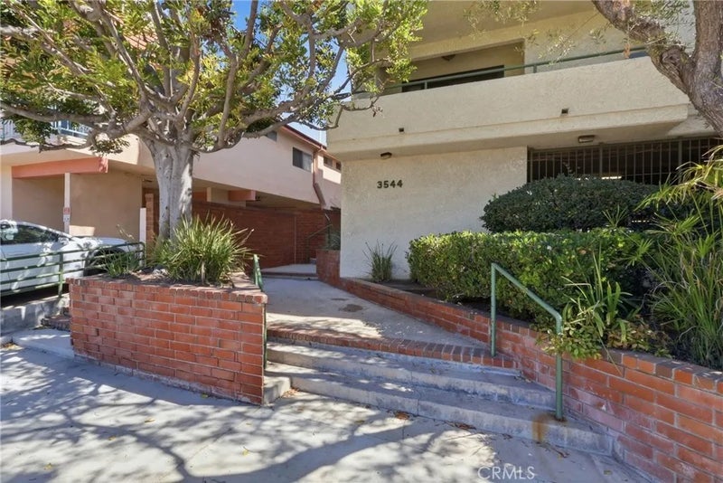3544 S Centinela 107