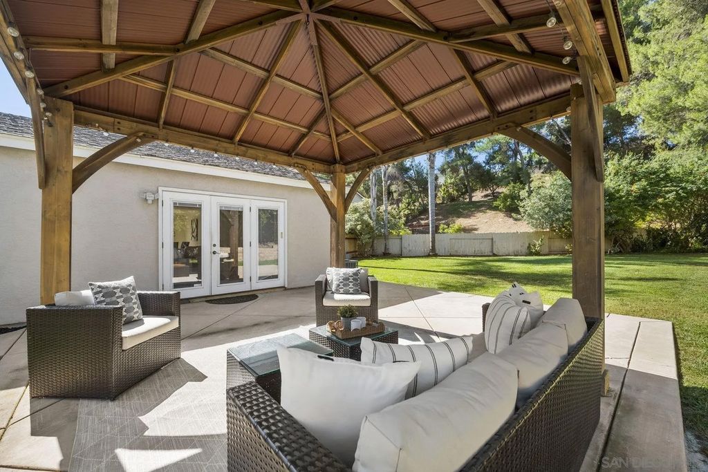 Photo of 11378 Ajanta Ct, San Diego, CA 92129 (MLS # 250045320)