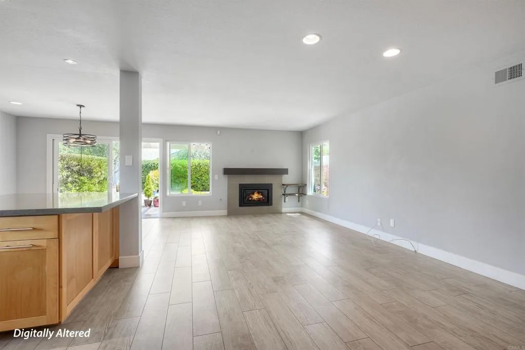 4210 Dawn Ln