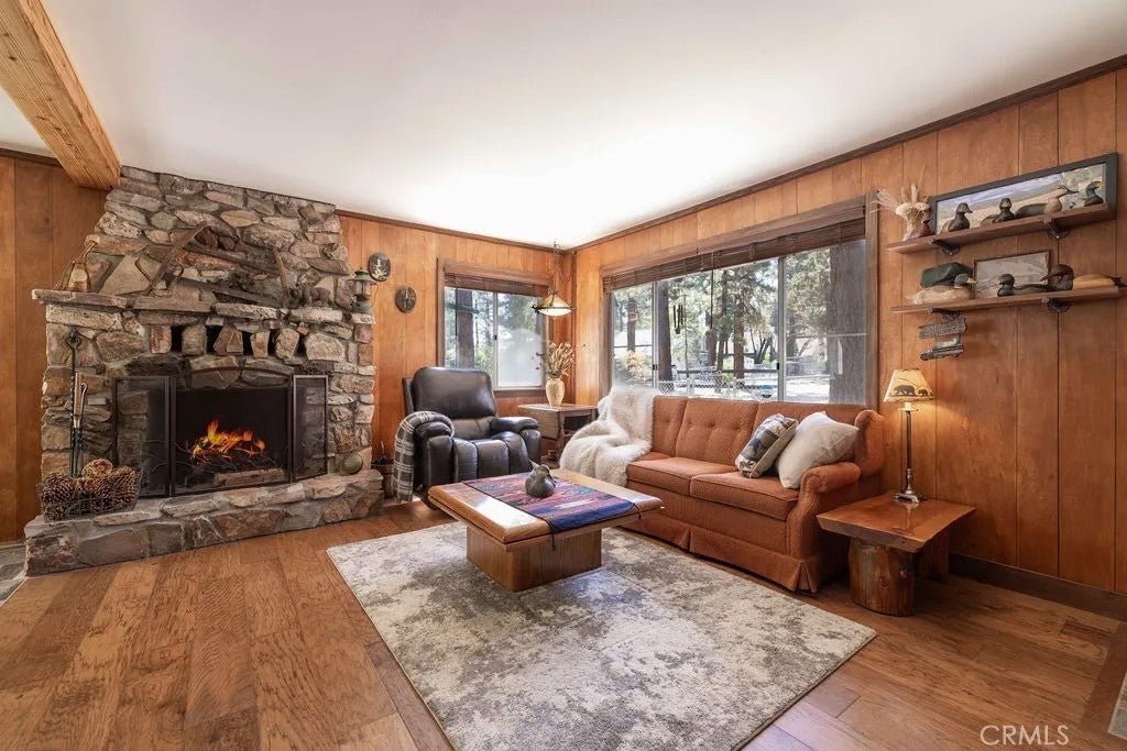 44844 Manzanita Lane