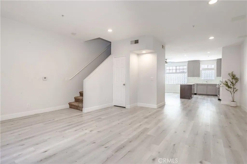 Photo of 18347 Saticoy #28, Reseda, CA 91335 (MLS # SR26080632)