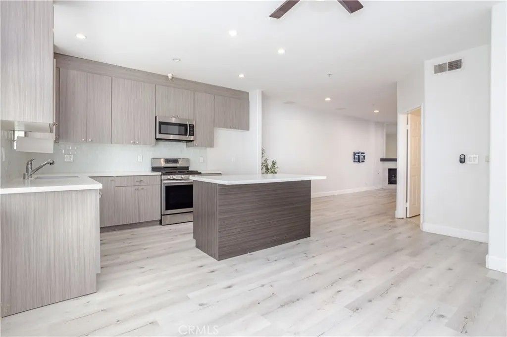 Photo of 18347 Saticoy #28, Reseda, CA 91335 (MLS # SR26080632)