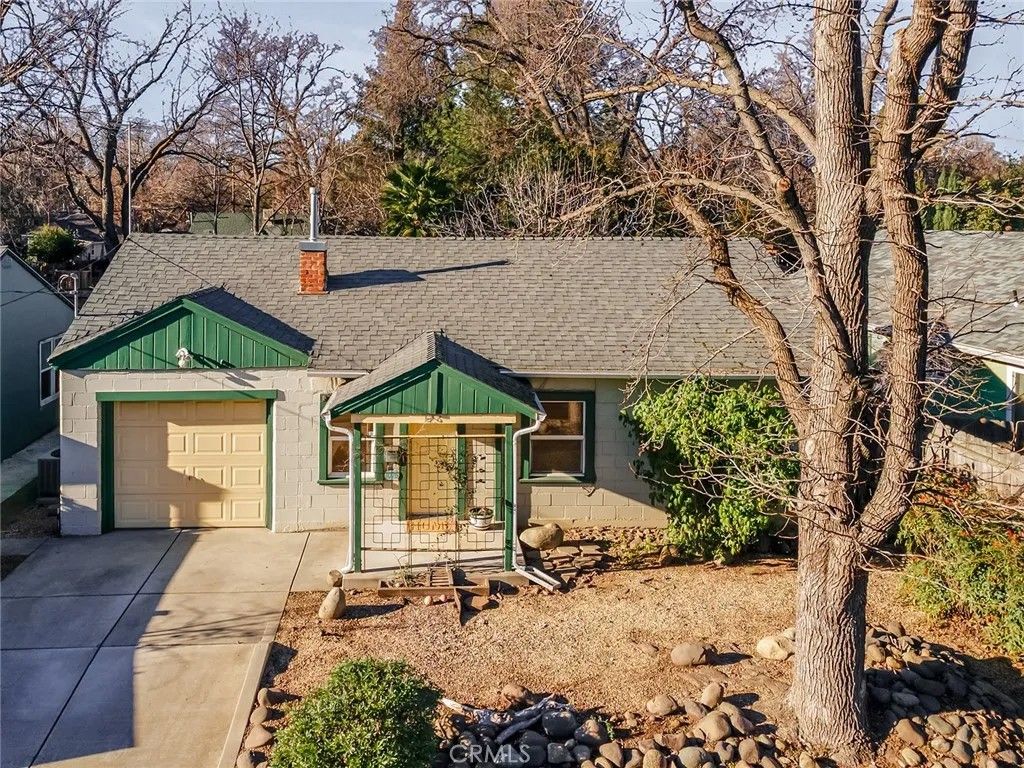 Photo of 1076 E 9th Street, Chico, CA 95928 (MLS # SN26013588)