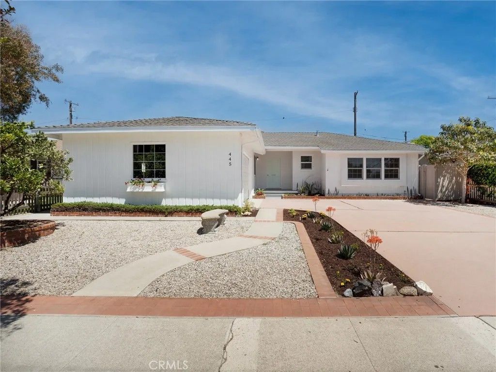 Photo of 445 Via Colusa, Torrance, CA 90505 (MLS # SB26090386)