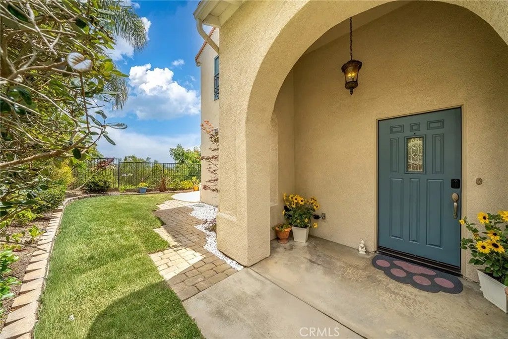 68 Colony Way