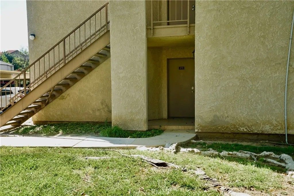 Photo of 17068 Colima Road, Hacienda Heights, CA 91745 (MLS # CV26058728)