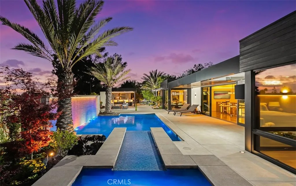 15 Torrey Pines Lane