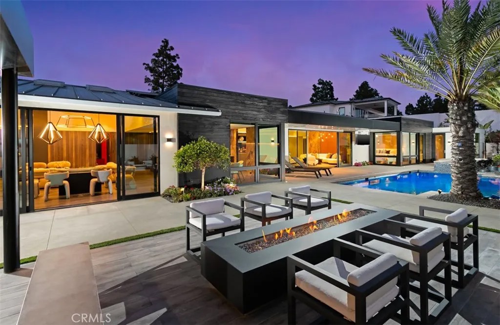 15 Torrey Pines Lane