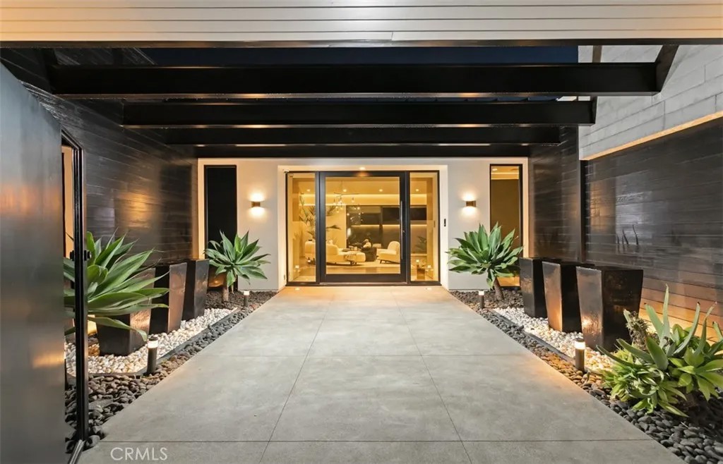 15 Torrey Pines Lane