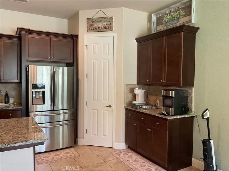 6125 E Terrace