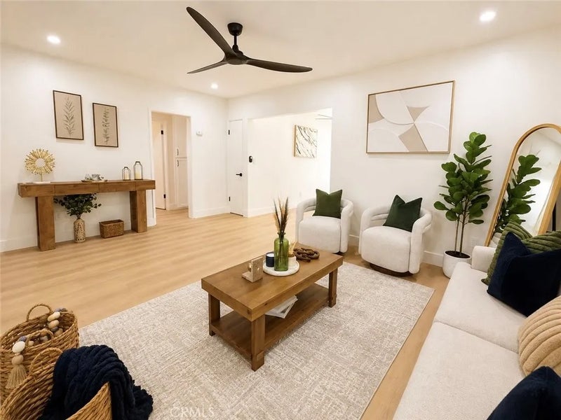 8214 Jadeite Ave