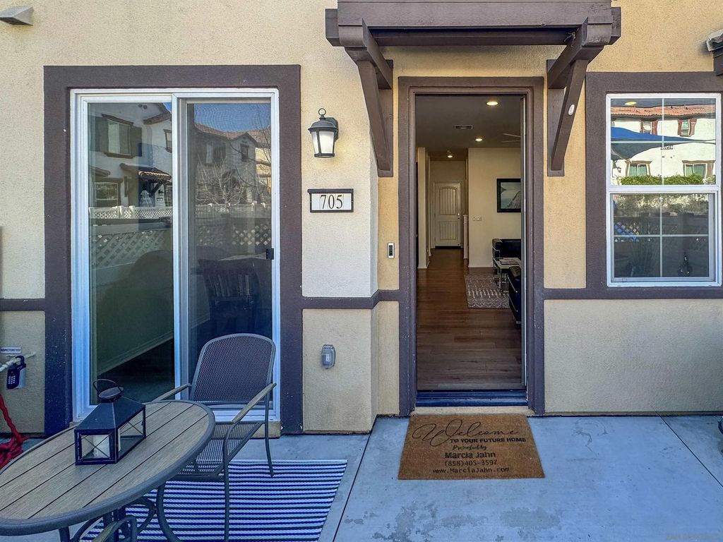 Photo of 41984 Retsina St #705, Murrieta, CA 92562 (MLS # 260002741)