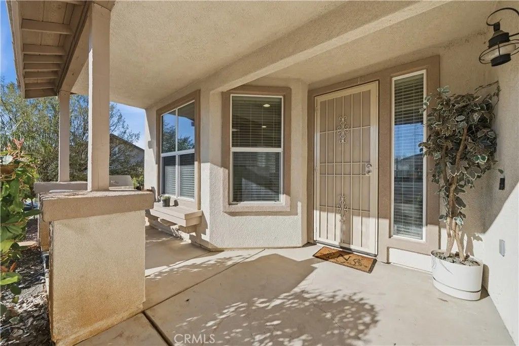 Photo of 33890 Wagon Train Dr, Wildomar, CA 92595 (MLS # SW25270022)