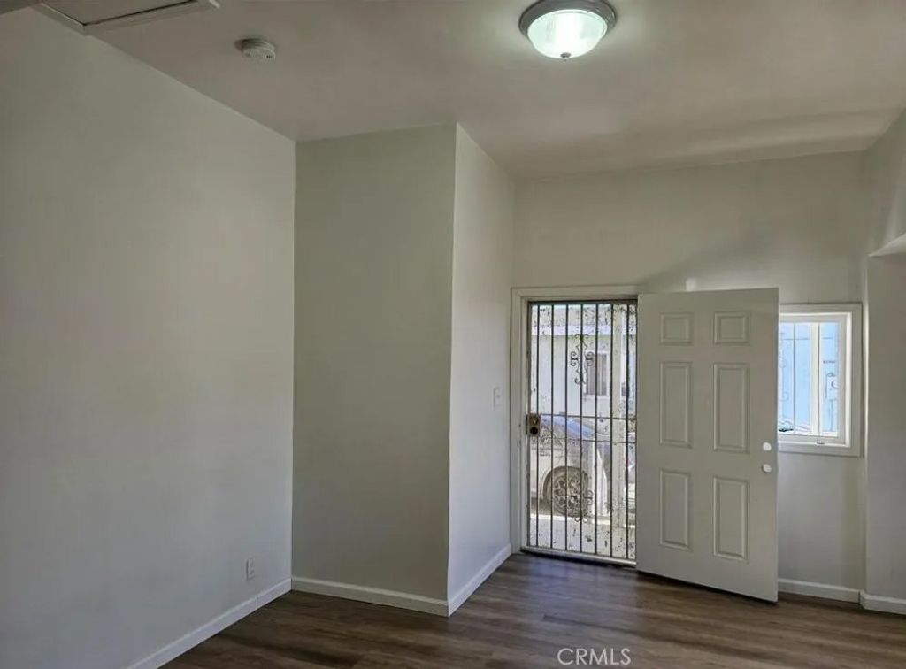 Photo of 729 W 79th St, Los Angeles, CA 90044 (MLS # PW25237790)
