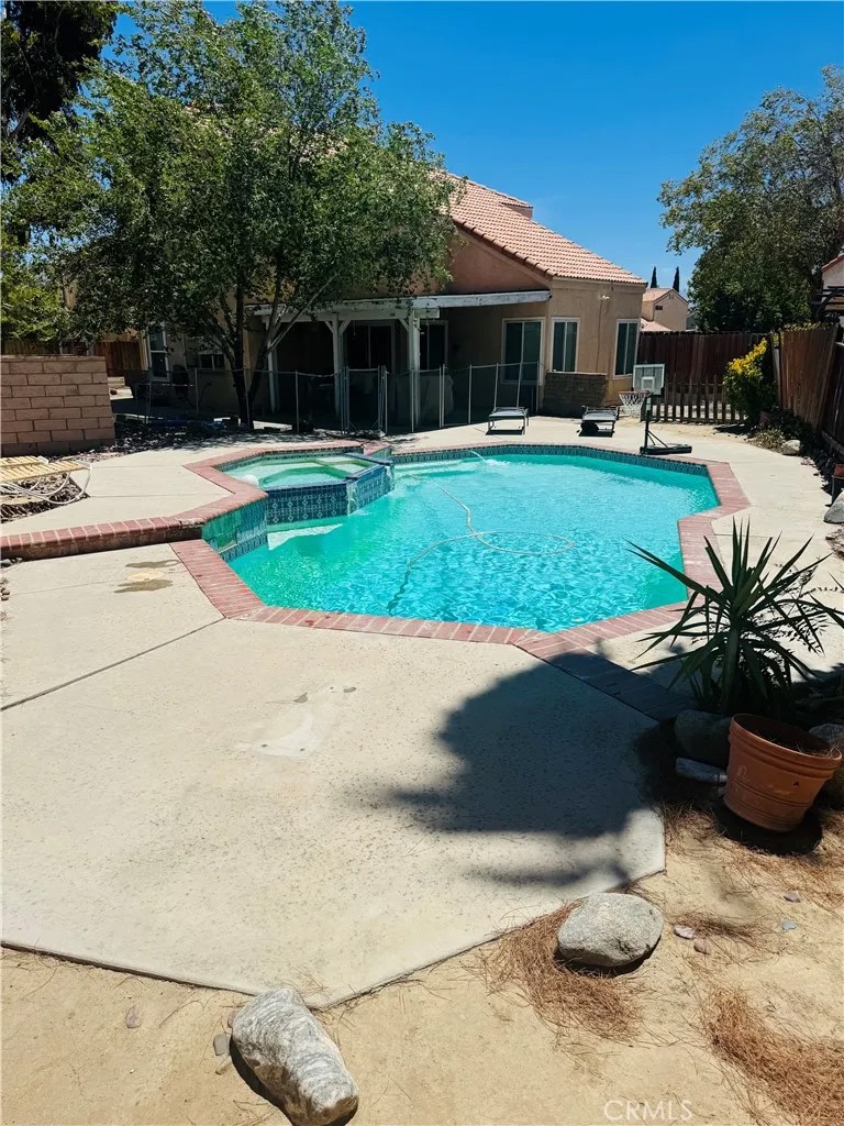 4023 Lexington Court