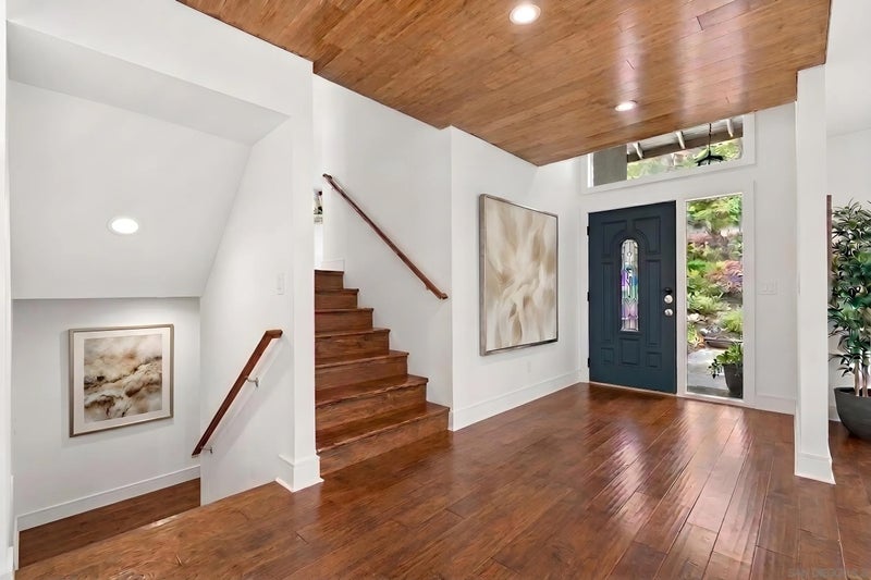 7901 Avenida Kirjah