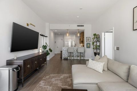 Tiny photo for 530 K St #1015, San Diego, CA 92101 (MLS # 260004023)