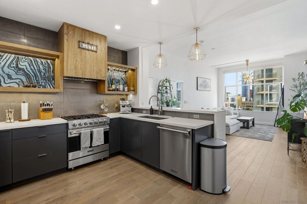 Photo of 530 K St #1015, San Diego, CA 92101 (MLS # 260004023)