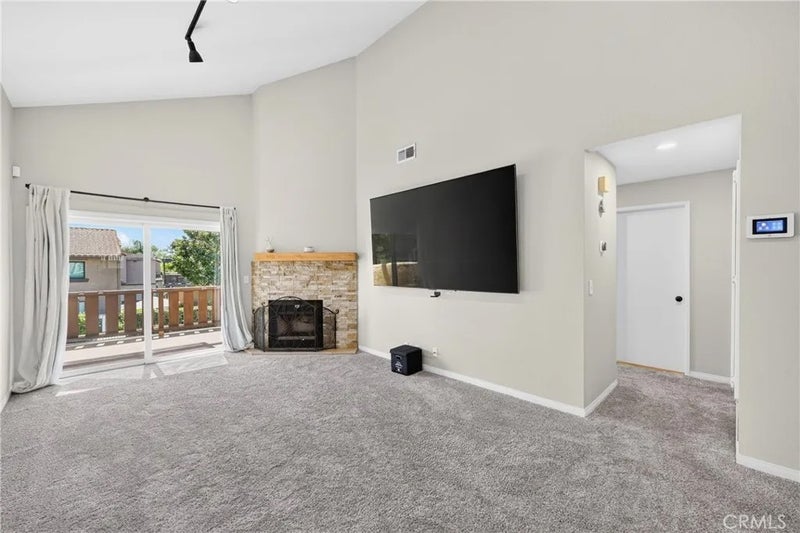 3069 Brea Boulevard 10