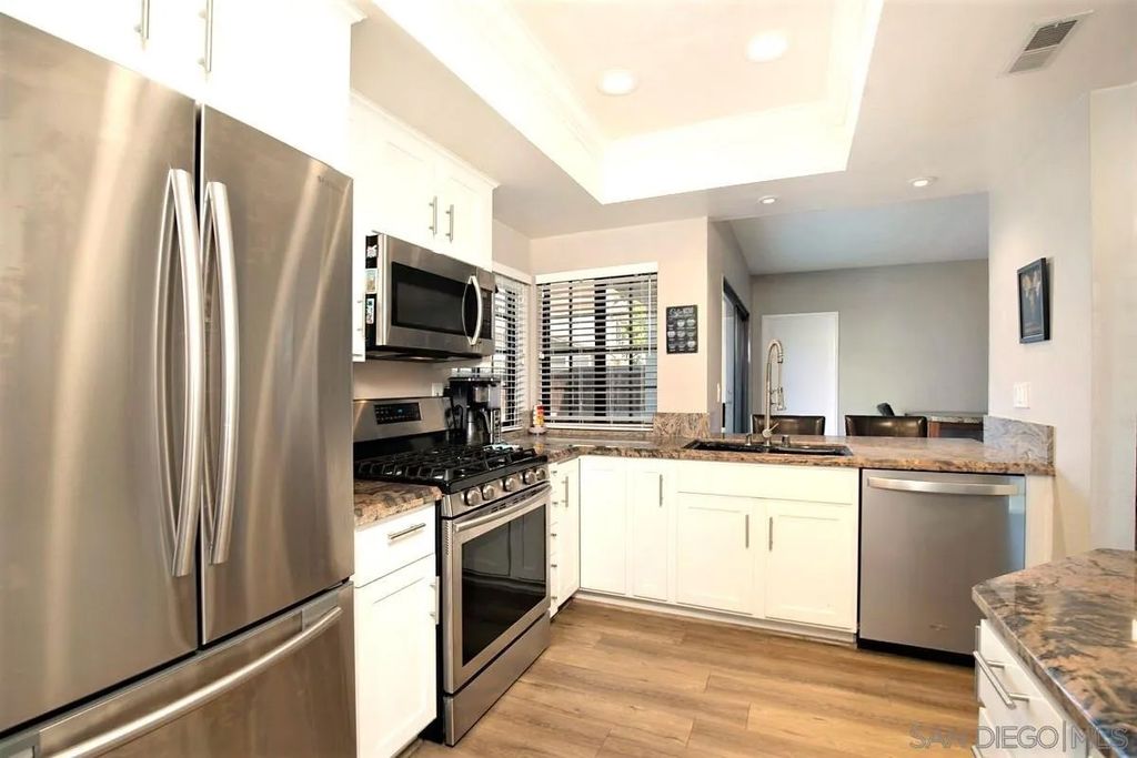 Photo of 3949 Caminito Del Mar Surf, San Diego, CA 92130 (MLS # 250041500)