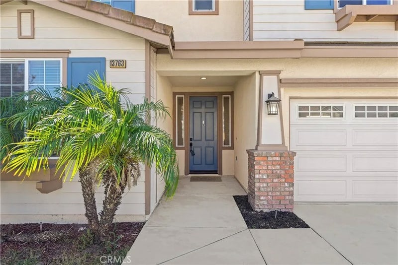 13763 Deerpath Circle