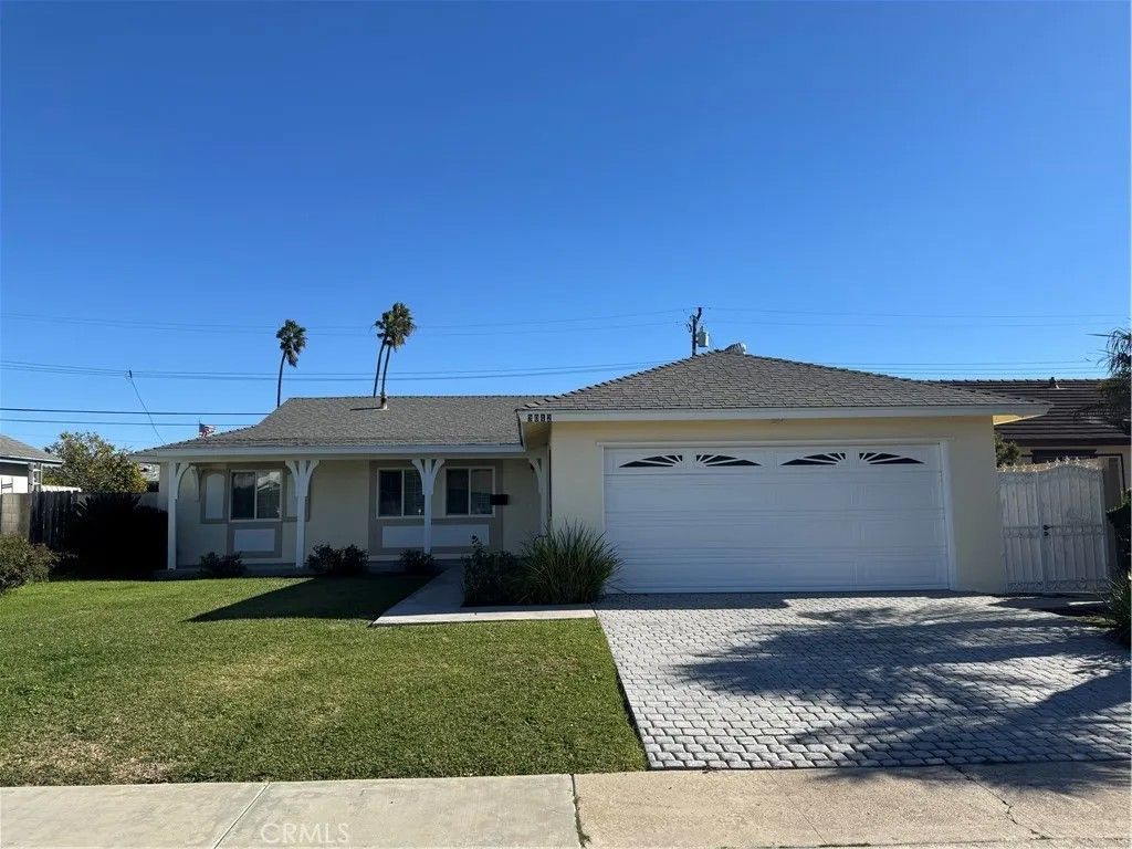 Photo of 3012 Garfield Ave, Costa Mesa, CA 92626 (MLS # PW25280971)