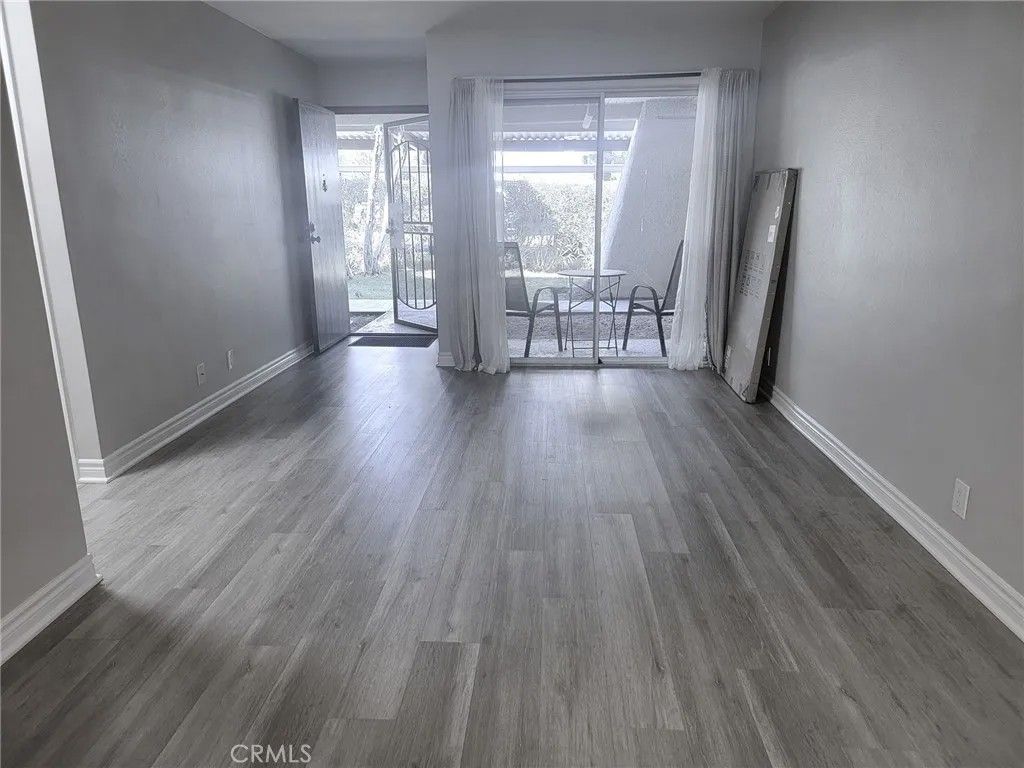 Photo of 470 N Villa Court #107, Palm Springs, CA 92262 (MLS # IV26031280)