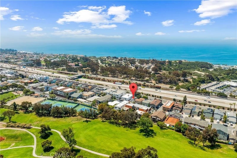 2707 S El Camino Real