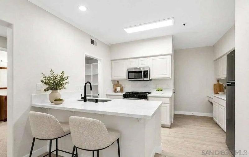 10848 Scripps Ranch Blvd 205