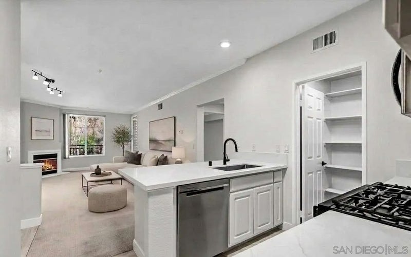 10848 Scripps Ranch Blvd 205