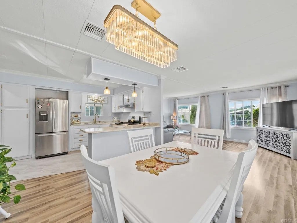 4820 Old Cliffs Rd San Diego, CA 92120